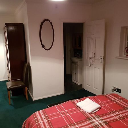 Oyo Guest House Ellipse Whetstone Buitenkant foto