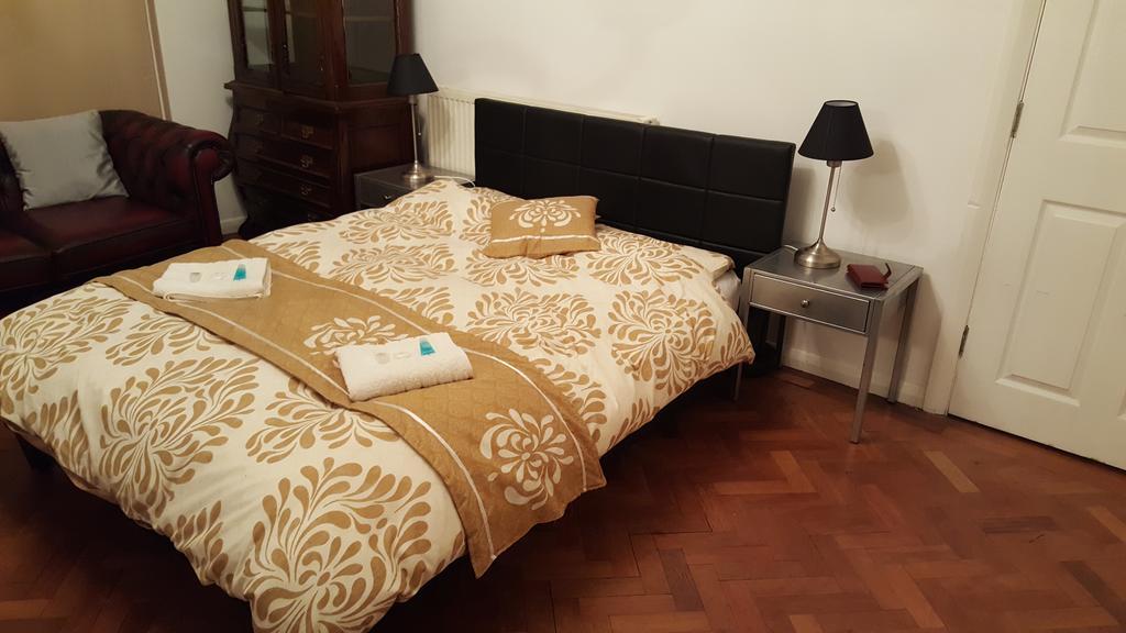 Oyo Guest House Ellipse Whetstone Kamer foto