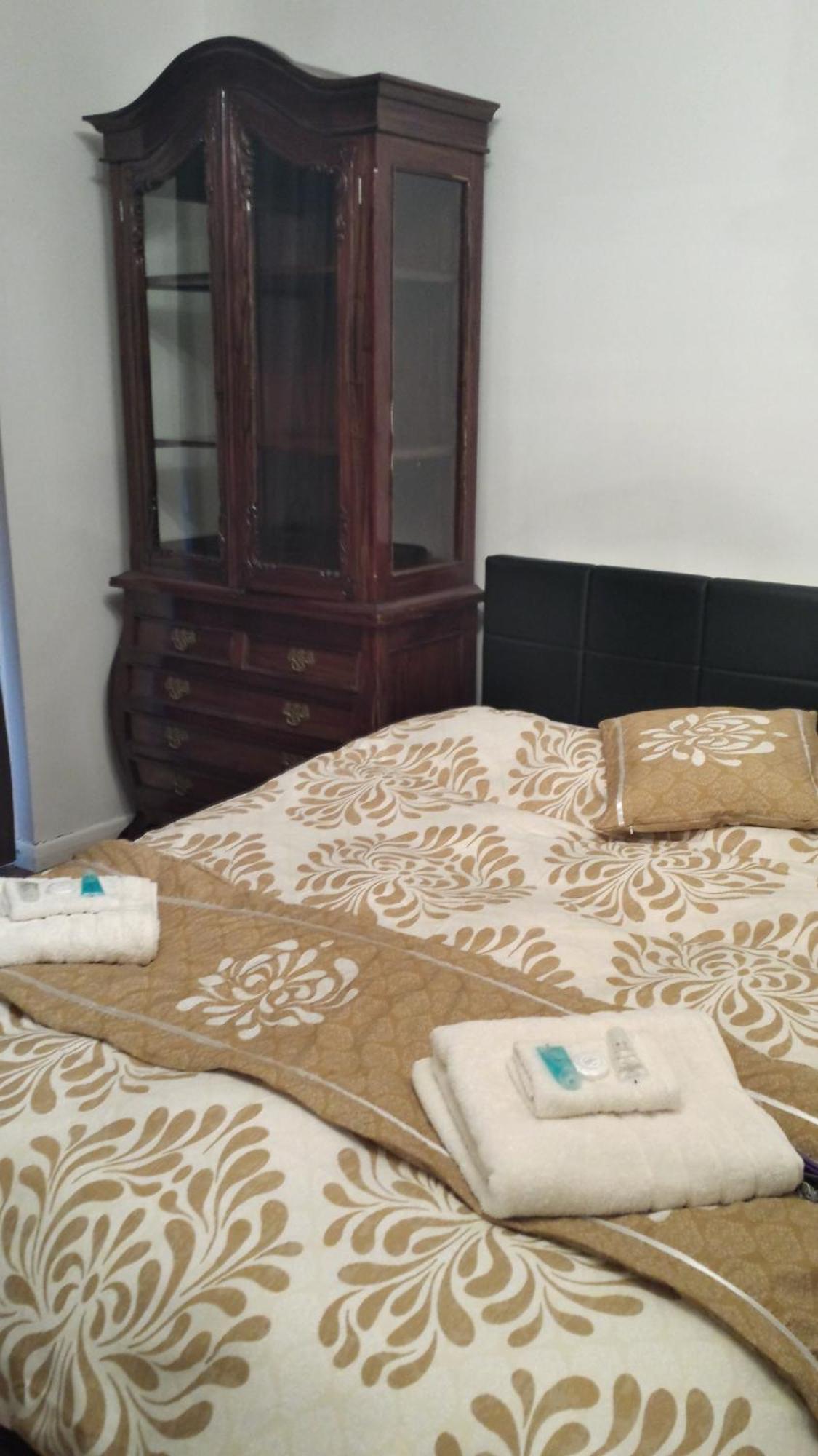 Oyo Guest House Ellipse Whetstone Buitenkant foto
